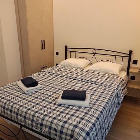 Apartment Dipla 3 Афіни Екстер'єр фото
