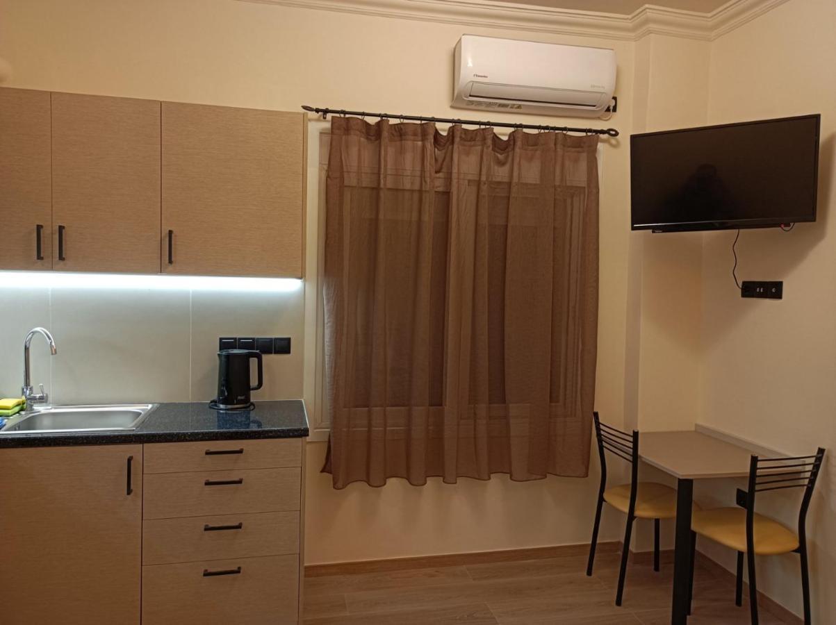Apartment Dipla 3 Афіни Екстер'єр фото